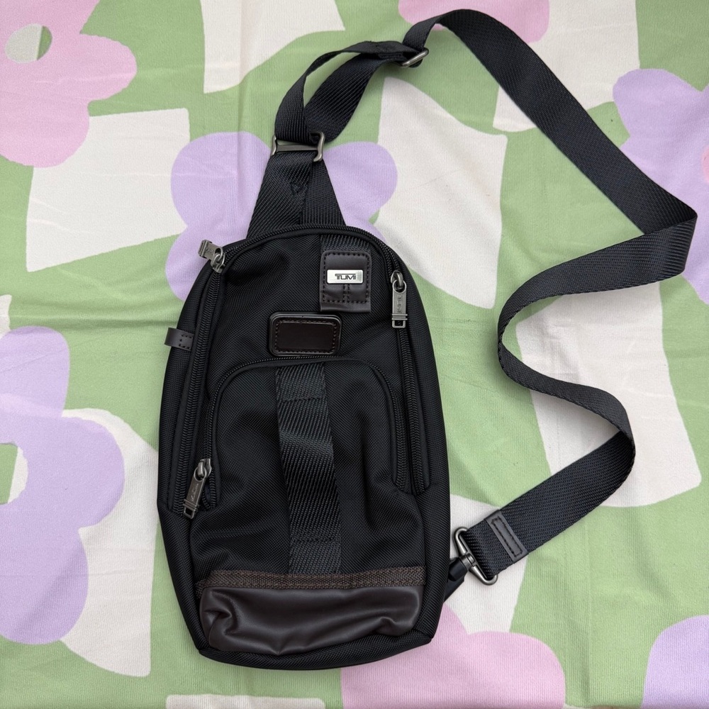 🌞 Tumi Alpha Bravo Compact Shoulder Bag|Chest Pack